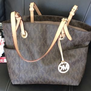 Michael kors purse